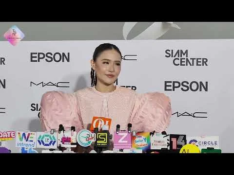 Pundao speaking to reporters at Siam Center BIFW on October 3